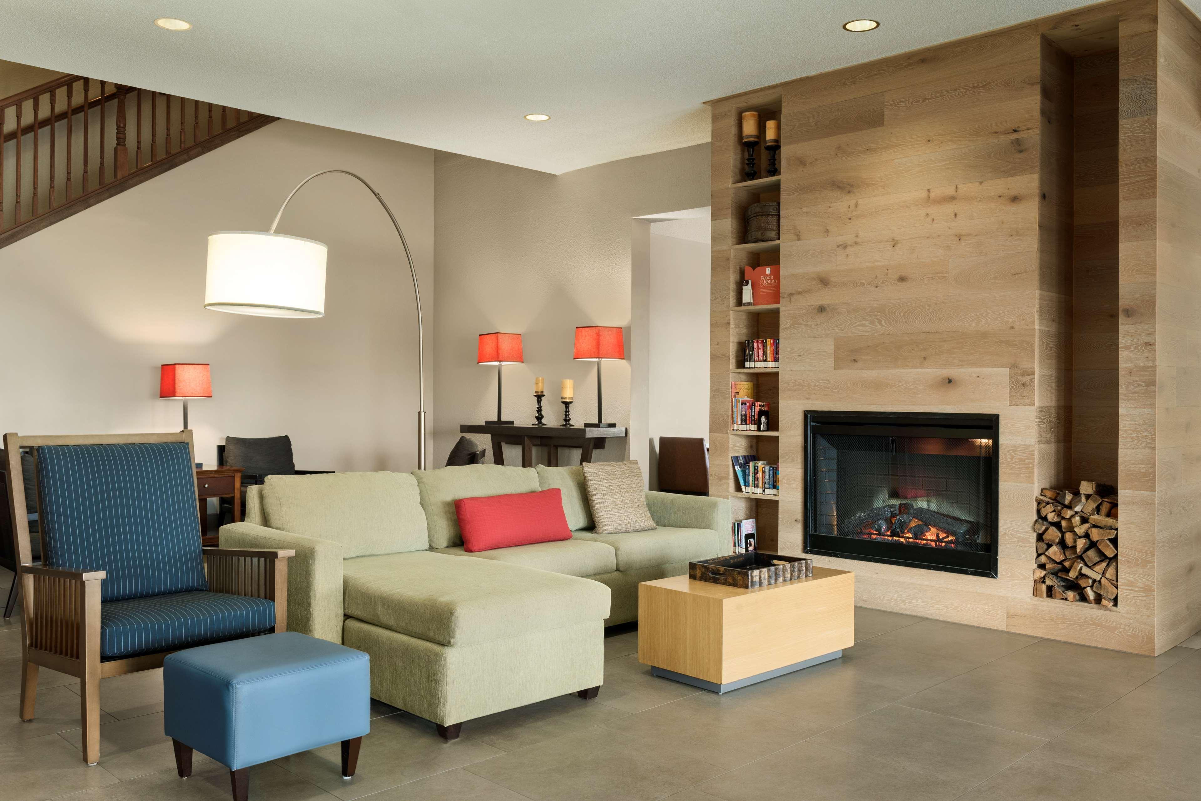 Country Inn & Suites By Radisson, Kansas City At Village West, Ks Bonner Springs Екстериор снимка