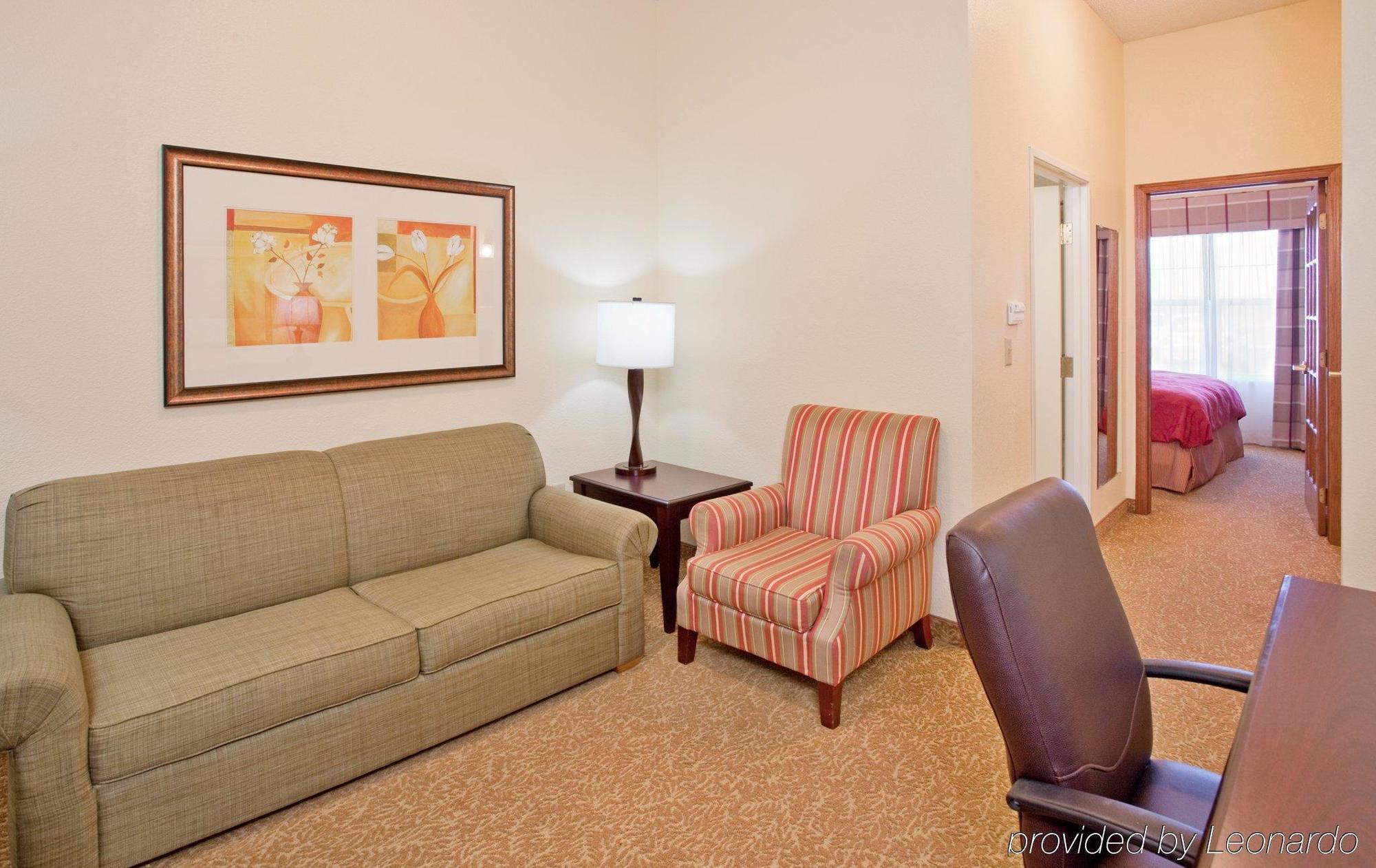Country Inn & Suites By Radisson, Kansas City At Village West, Ks Bonner Springs Стая снимка