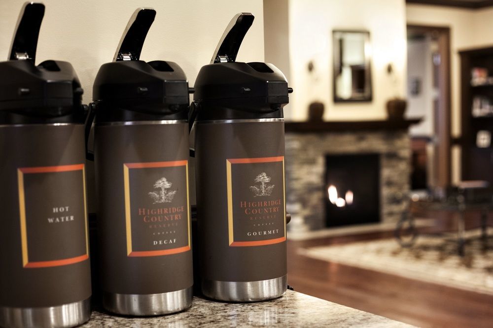 Country Inn & Suites By Radisson, Kansas City At Village West, Ks Bonner Springs Екстериор снимка