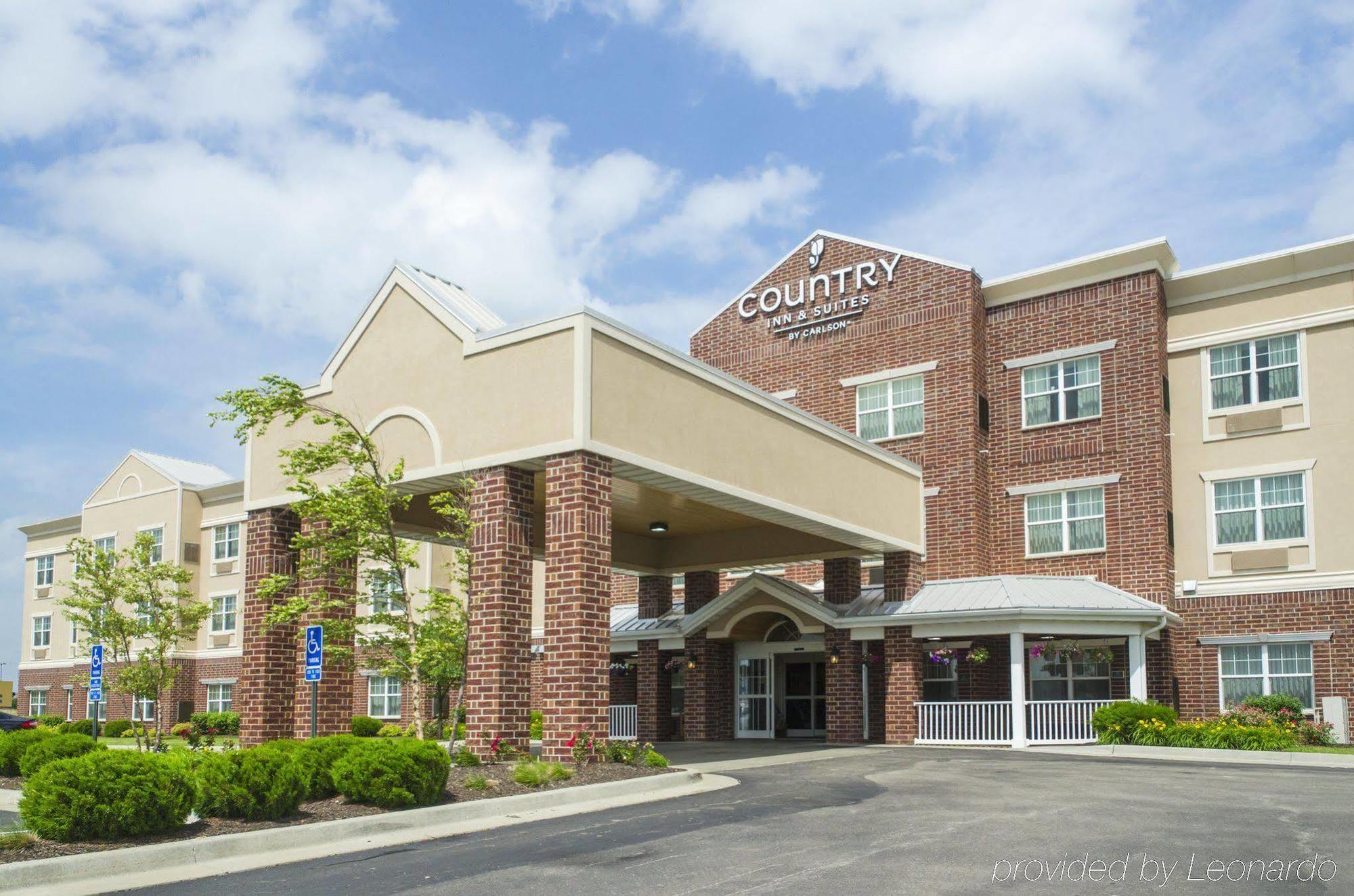 Country Inn & Suites By Radisson, Kansas City At Village West, Ks Bonner Springs Екстериор снимка